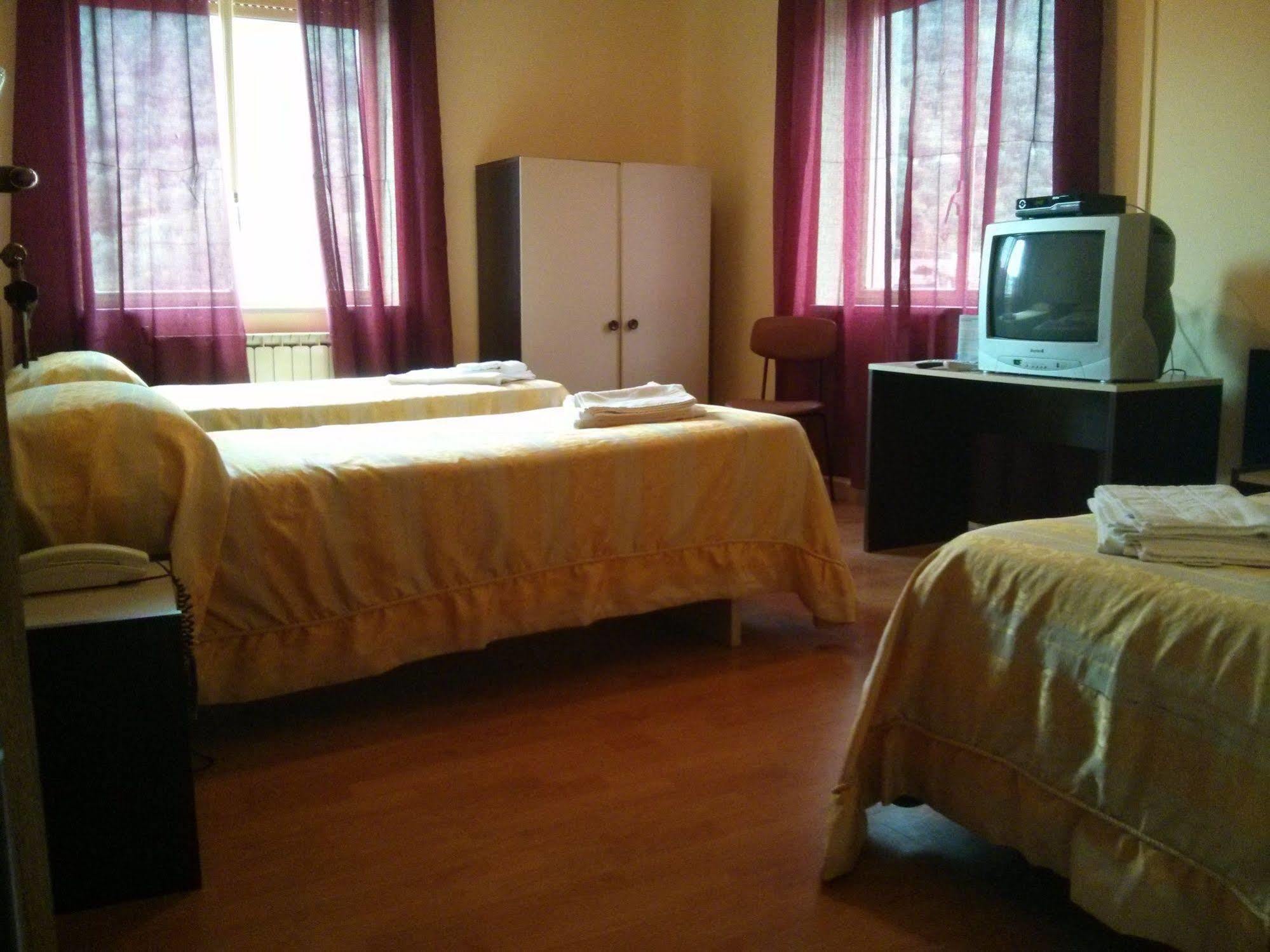 Hotel Ristorante La Mimosa Lamezia Terme Eksteriør bilde
