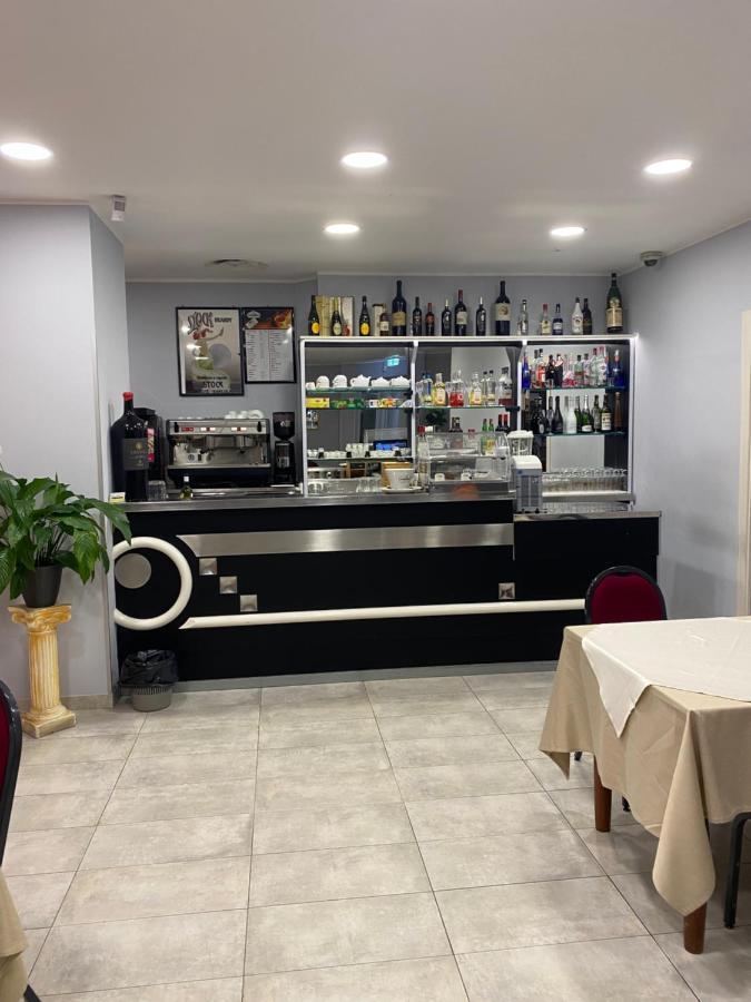 Hotel Ristorante La Mimosa Lamezia Terme Eksteriør bilde